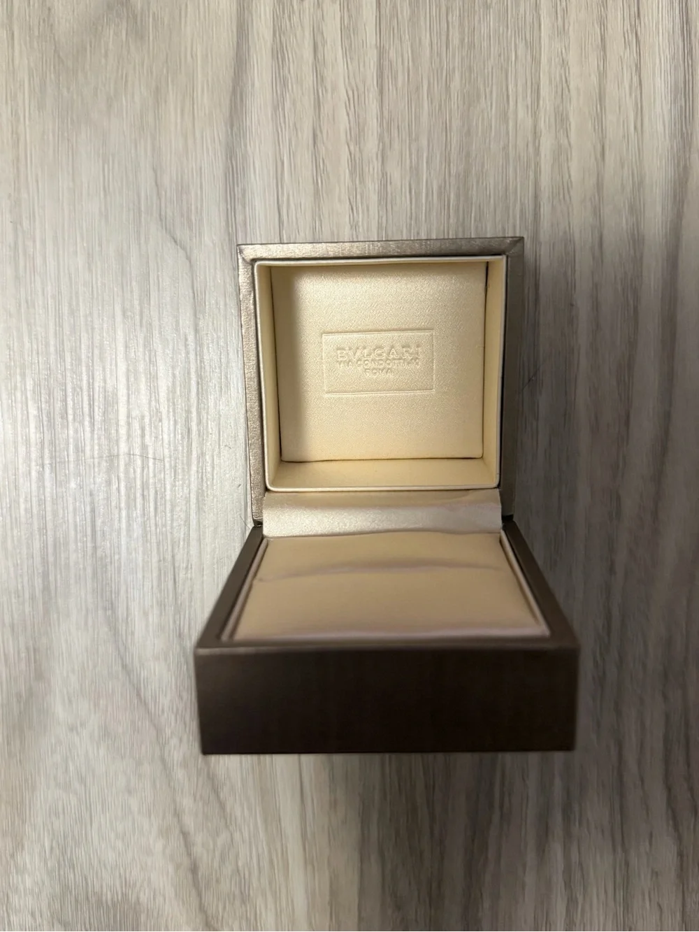 BVLGARI ring case